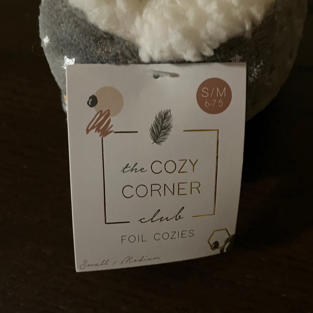 The Cozy Corner Club Foil Cozies Star Slippers Silver White S/M 6-7.5